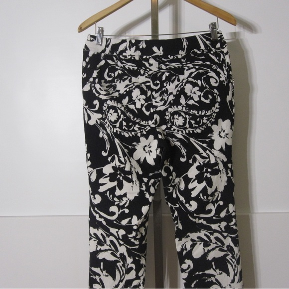 Marla Wynne Preloved  flatter fit pant with bold black and white print. 12P - Picture 2 of 5